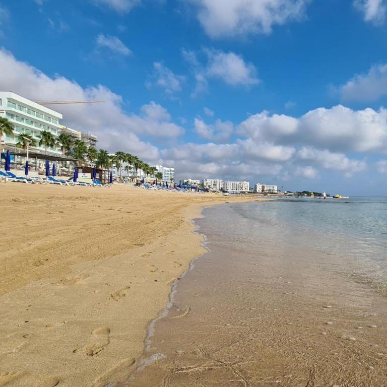 Tsokkos Protaras Beach Hotel Exterior photo